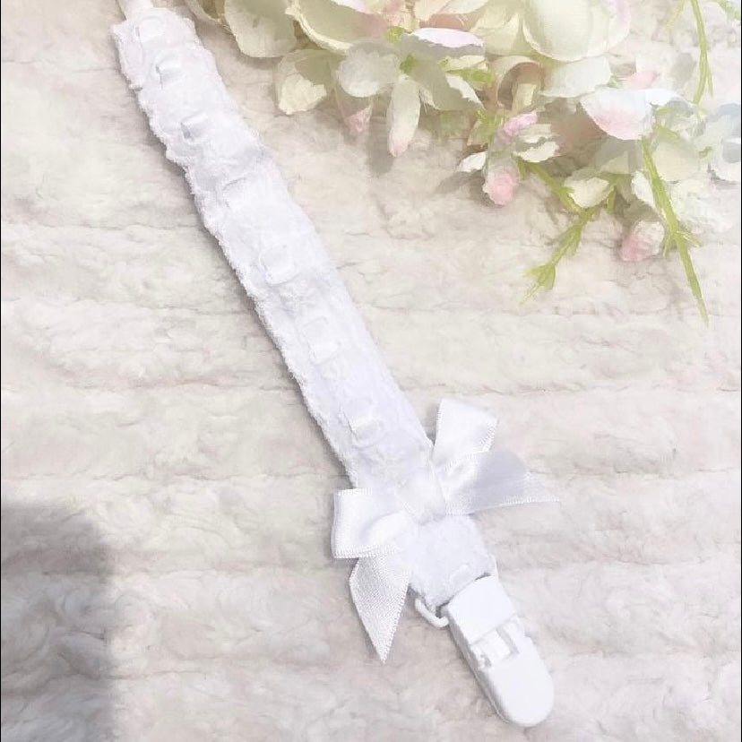 White Lace Dummy Clip